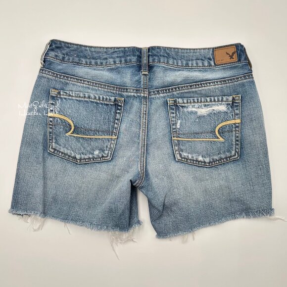 American Eagle Distressed Denim Cut-Off Shorts Size 4 - Picture 2 of 6